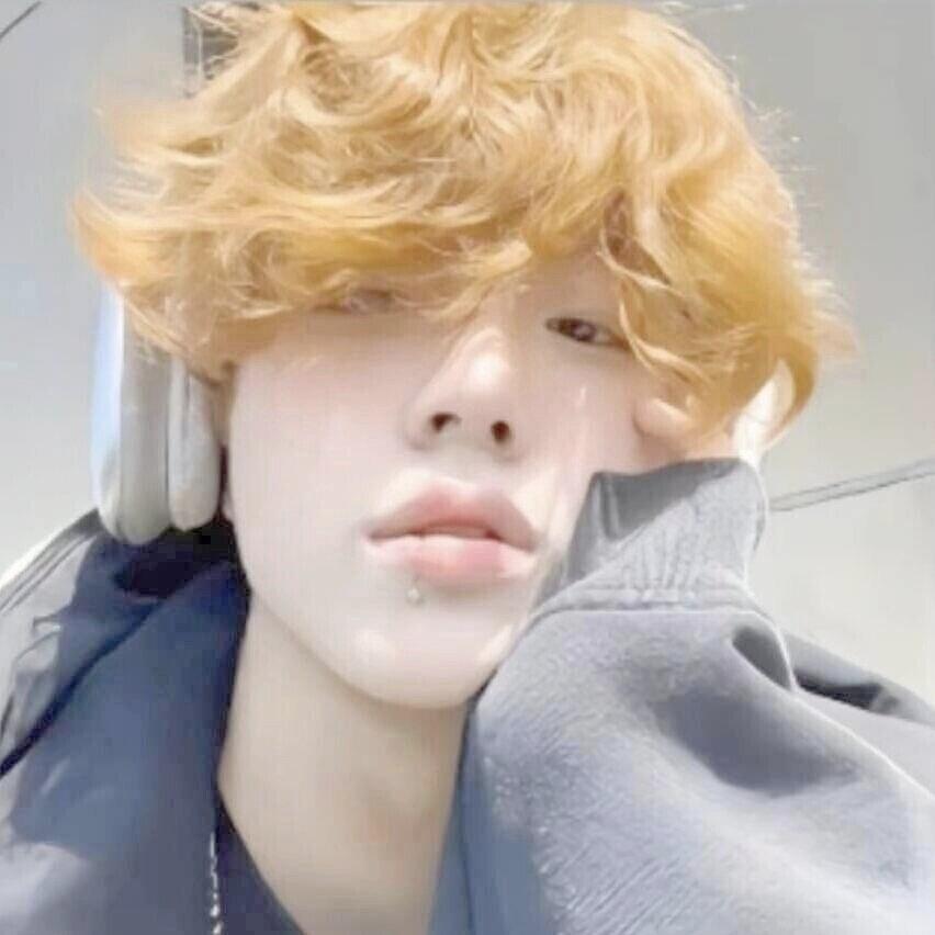 ESMI、K（酒吧商K）