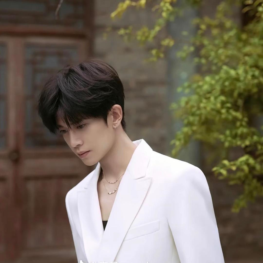 🌻多加点香菜🌿