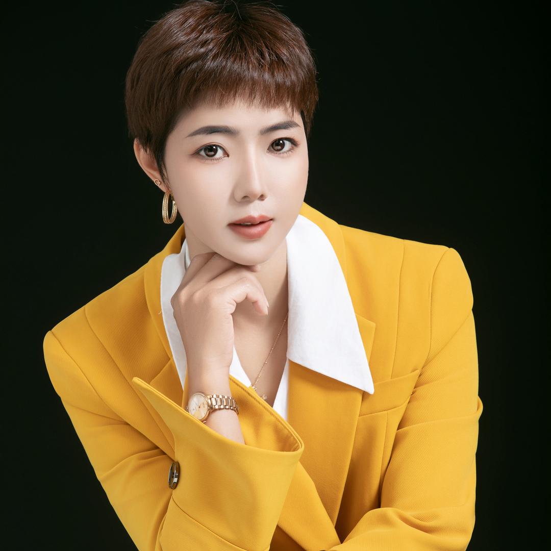 腾冲港之美，化妆品批发，地址砚湖公门口