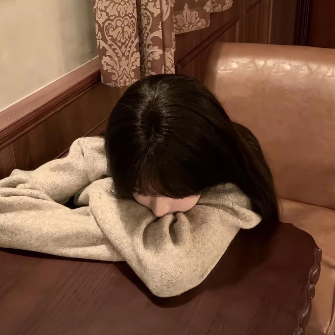 世界上的人都不真诚