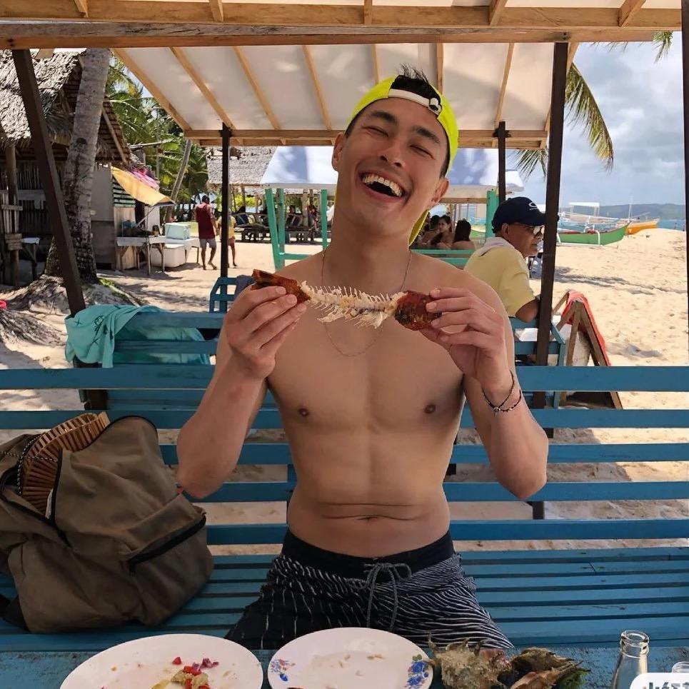 我的鼻孔在眨眼✨✈️（理短发版）