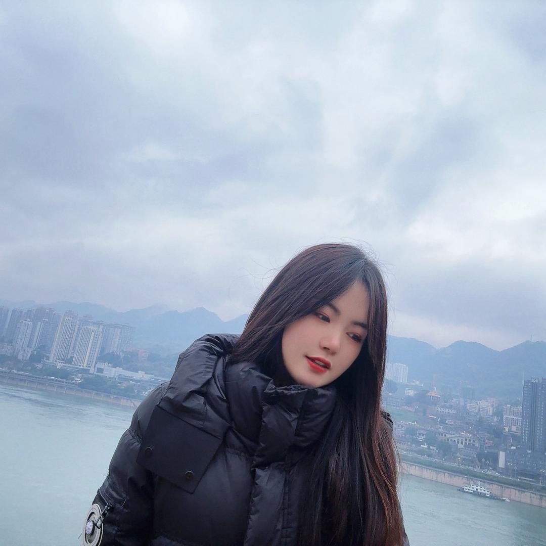 王小美👸