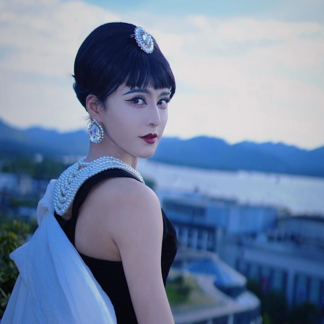 演员夏冰