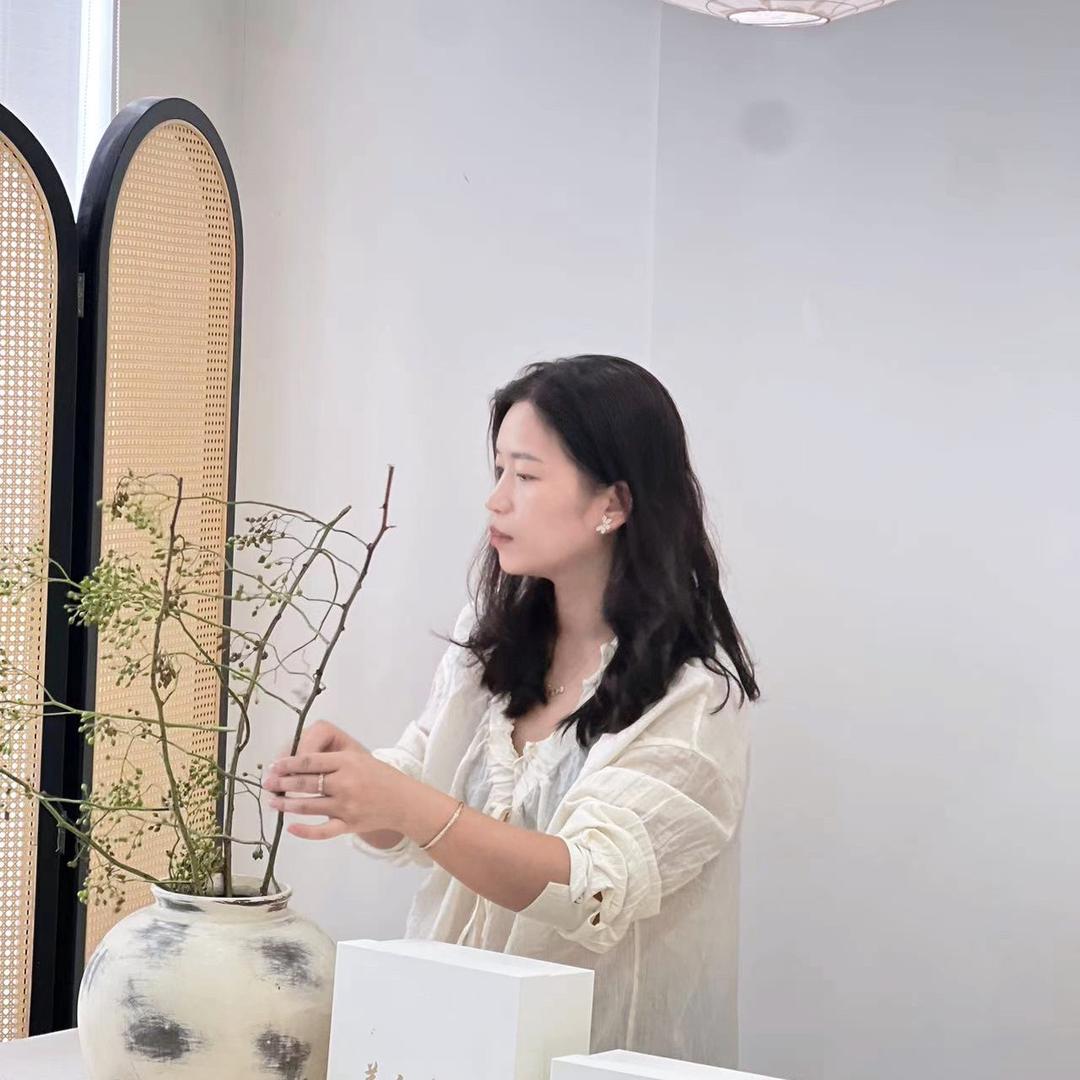 （燕子）草本调肤馆