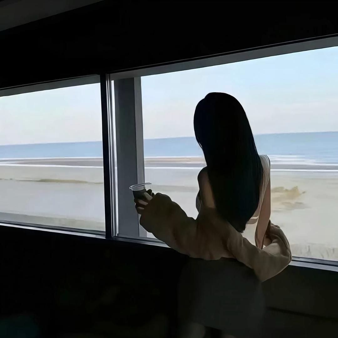 D    .