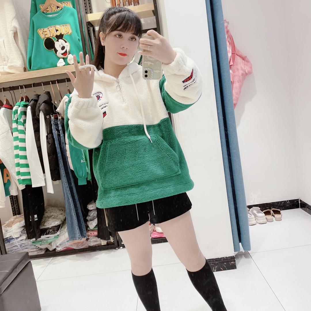 开心的🐰小石头