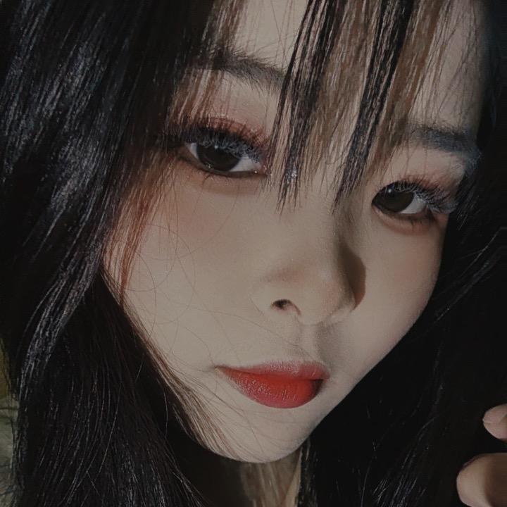 小脑袋乱糟糟