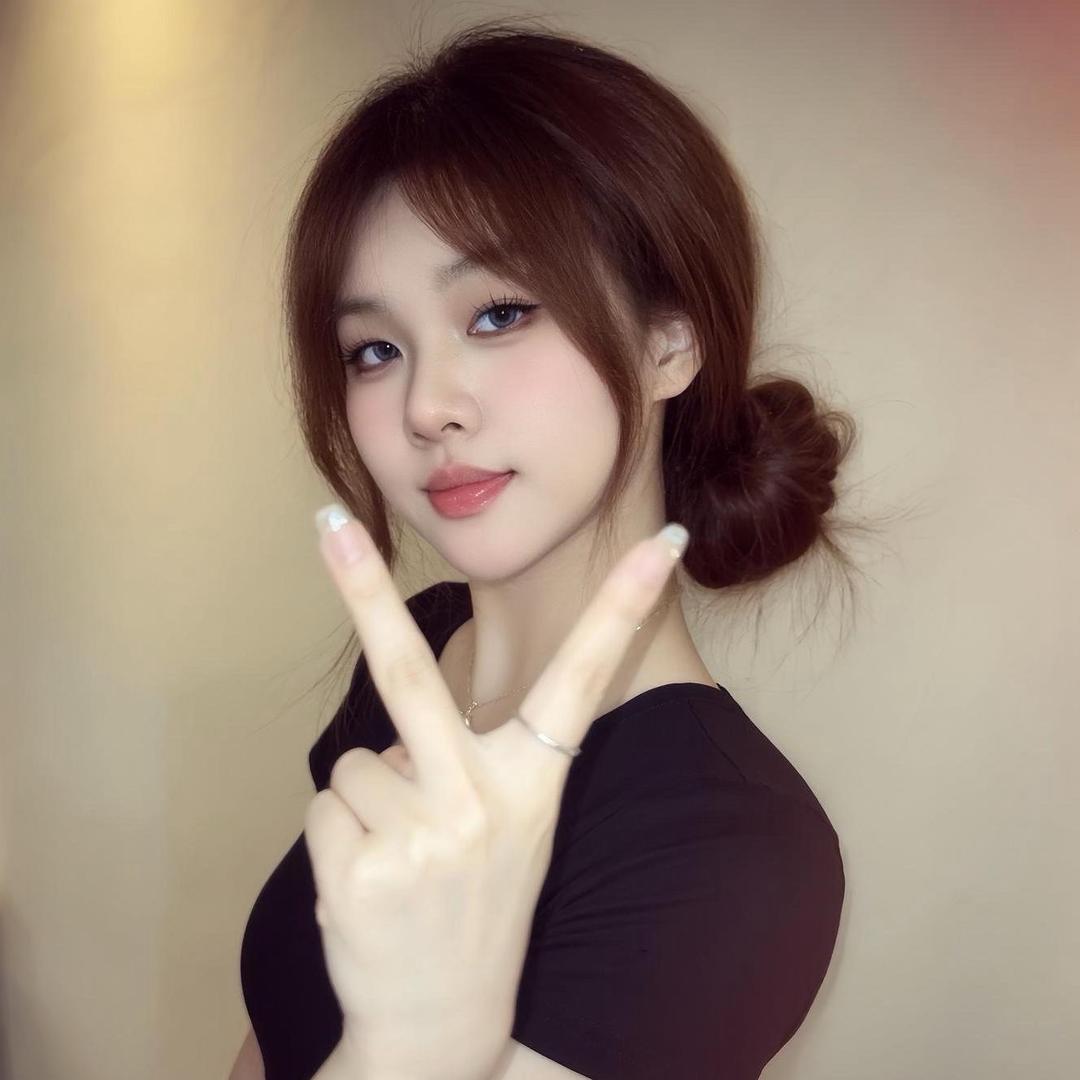 每天都好LAY💜
