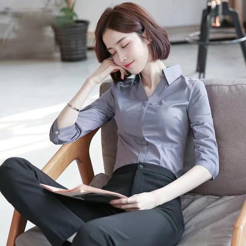 页衣菲服装旗舰店