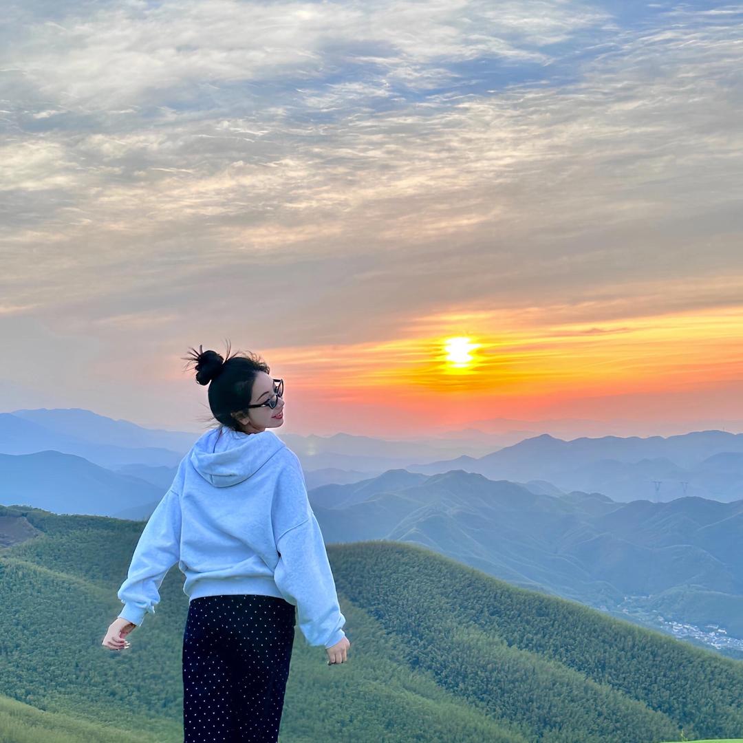 甜婷    拒绝连续点赞