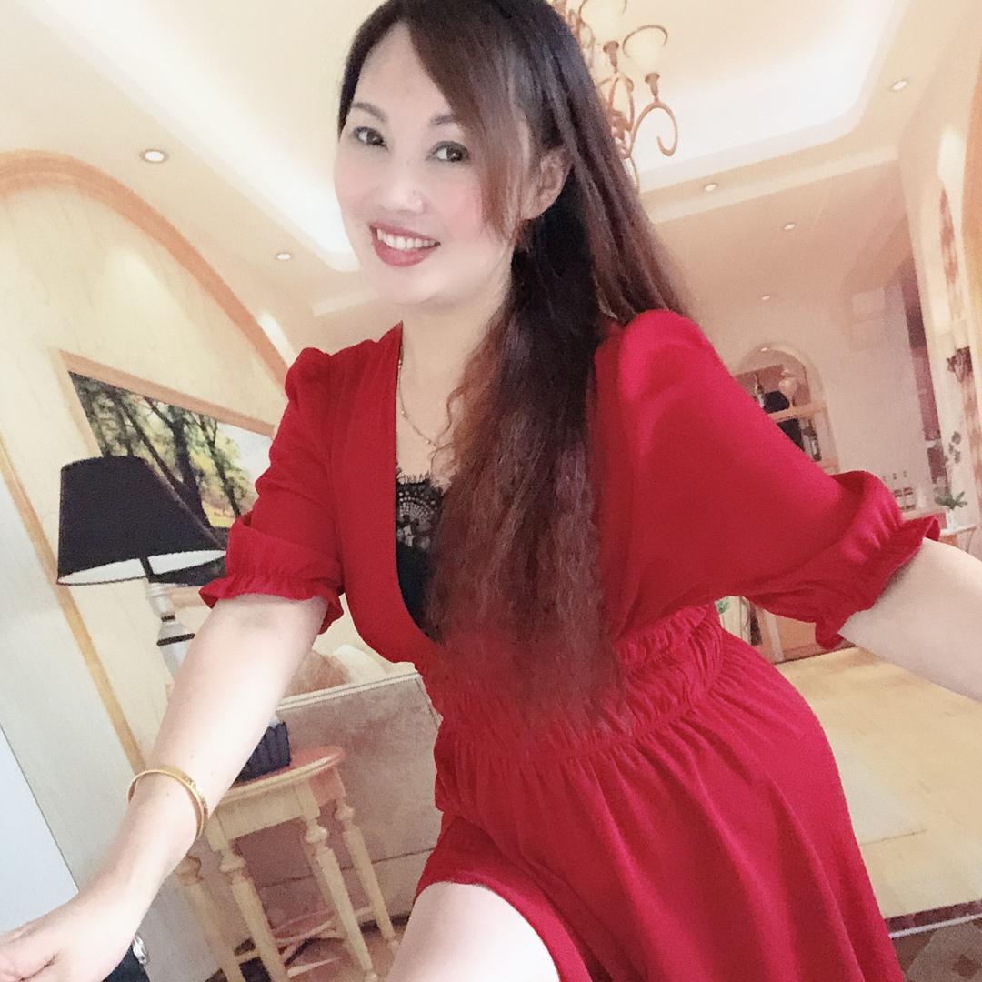 晚霞中的红蜻蜓@抖音