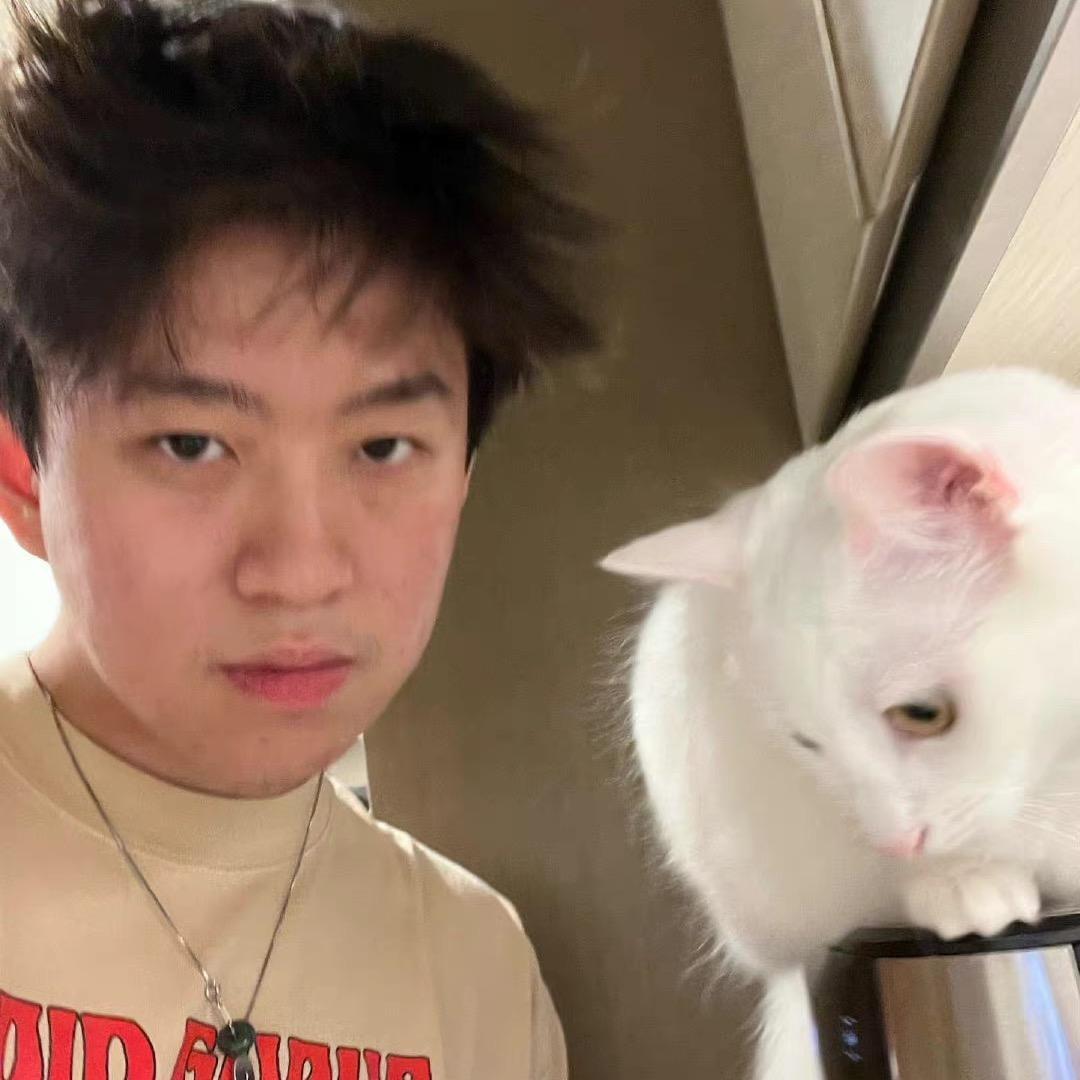 她比超影慢打