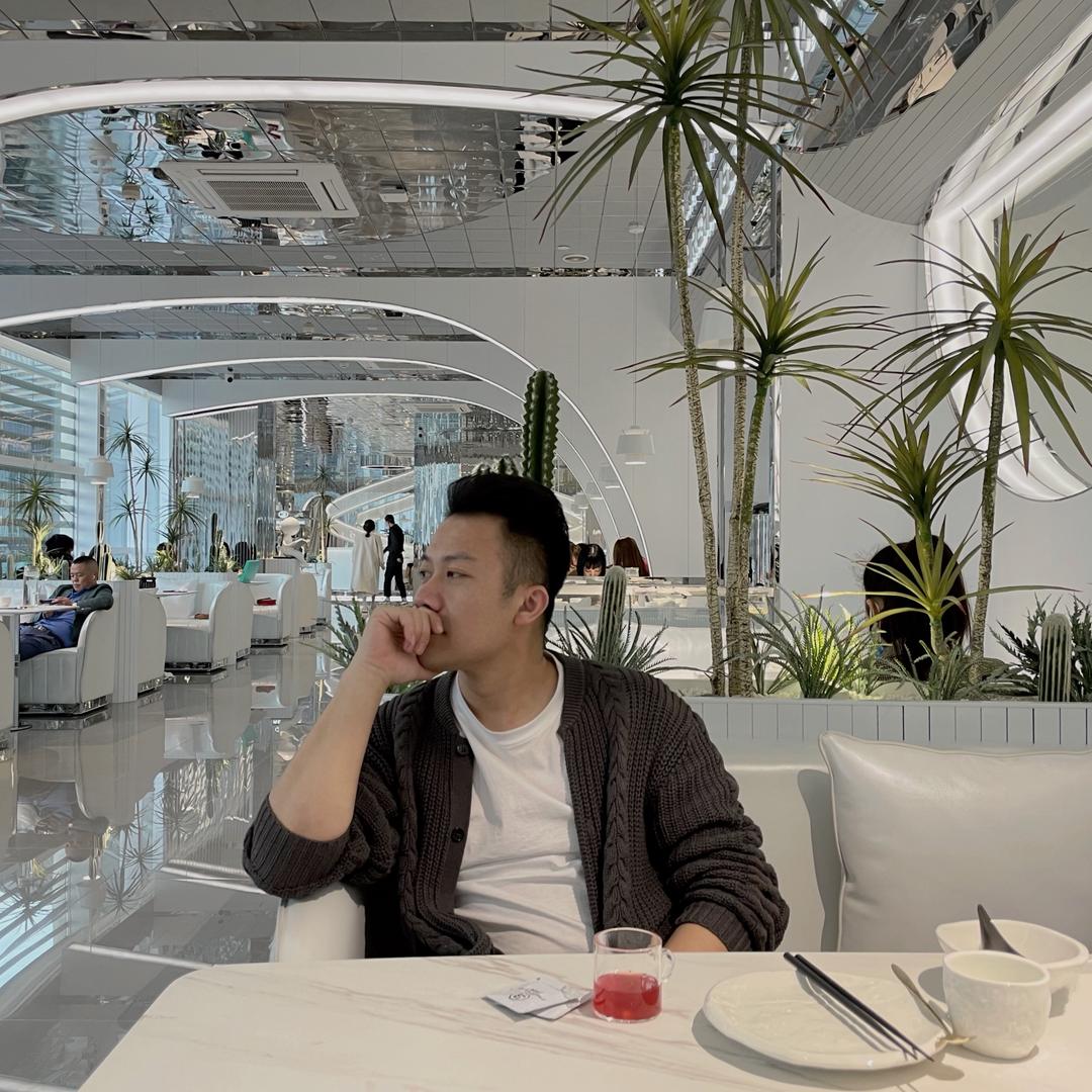 强哥.今天吃什么