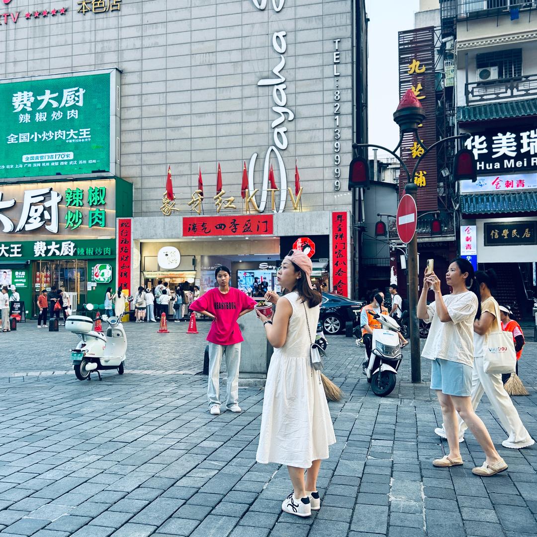@小邱