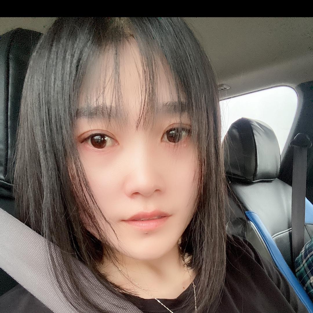 大脸兔子