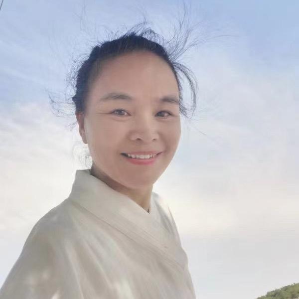张培英