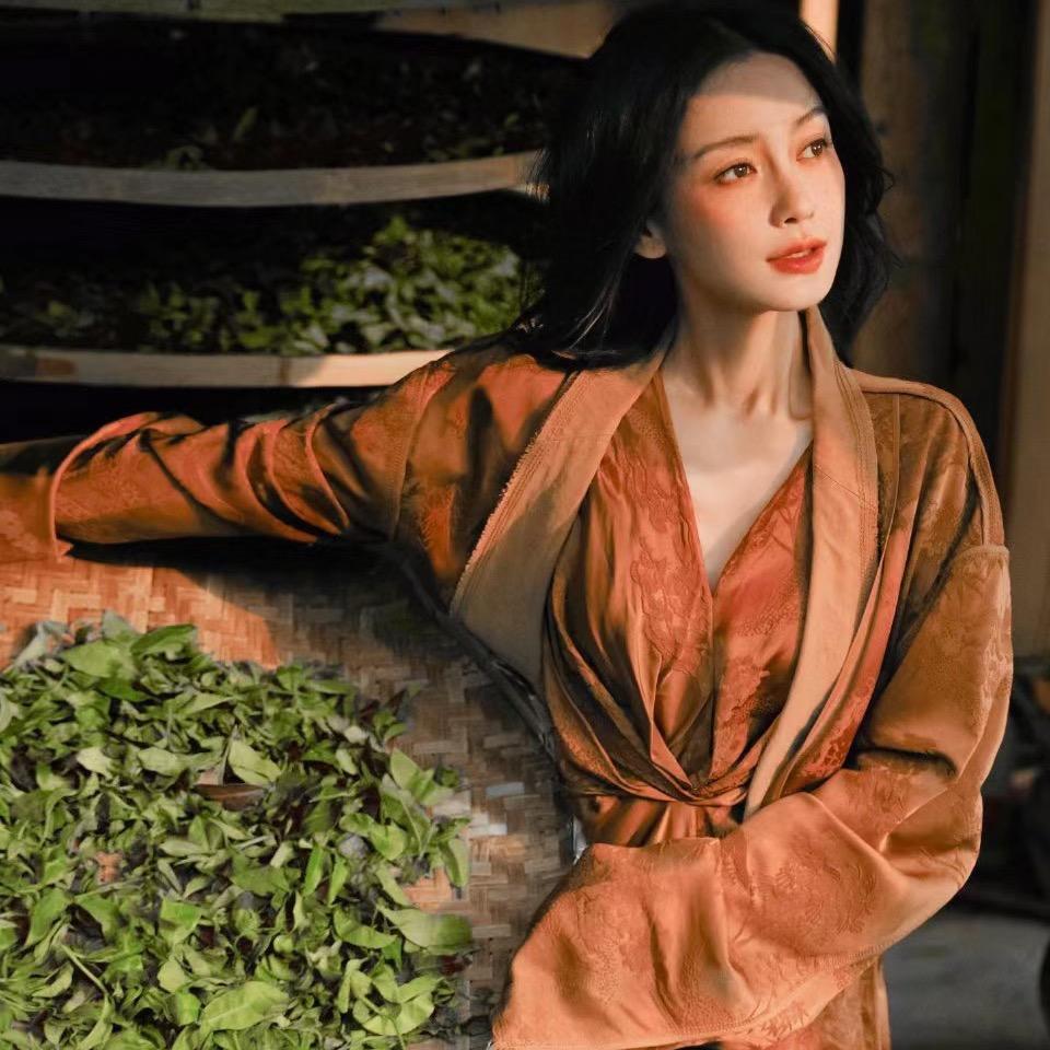 茶里酒气