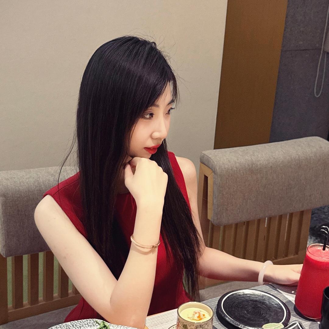 小行今天很开心🌷