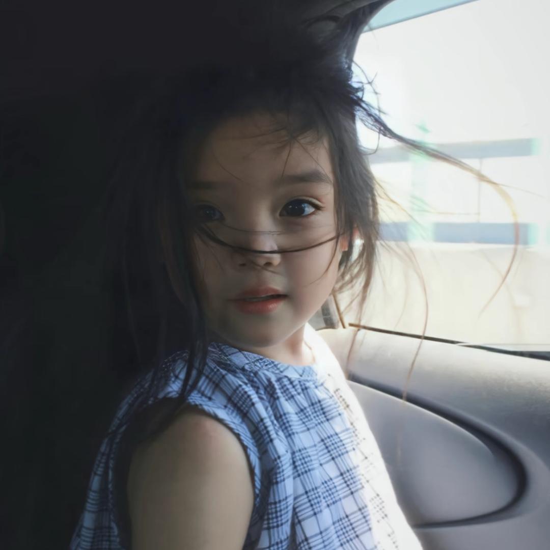 W ᵕ̈