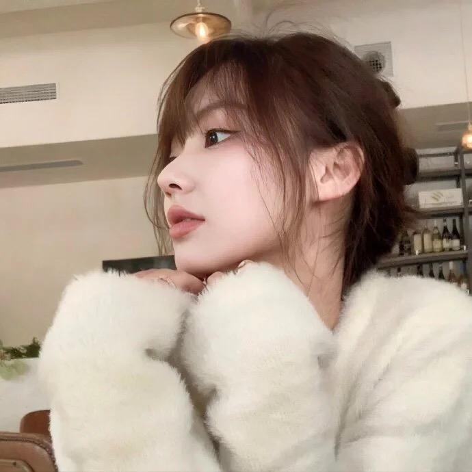 何日方服饰