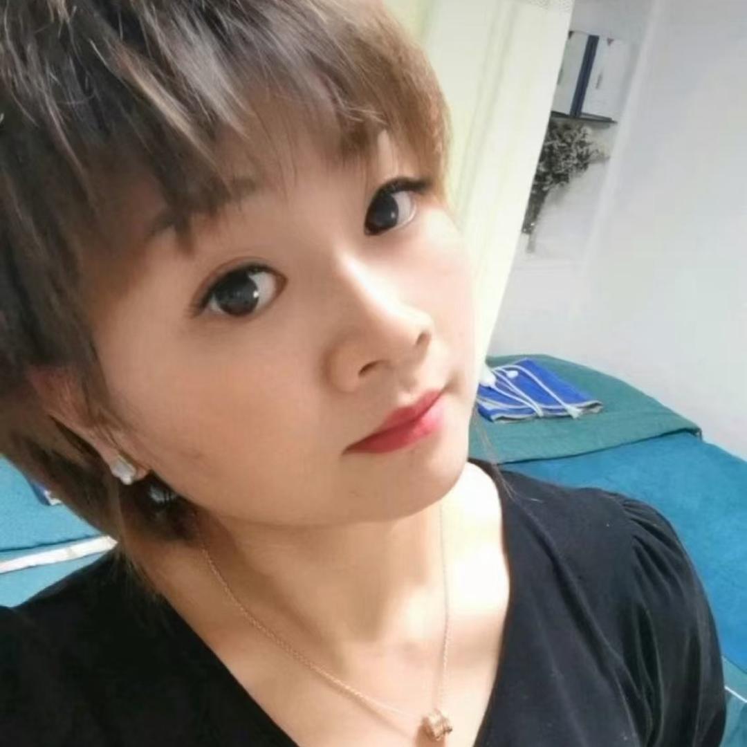 爱笑女孩