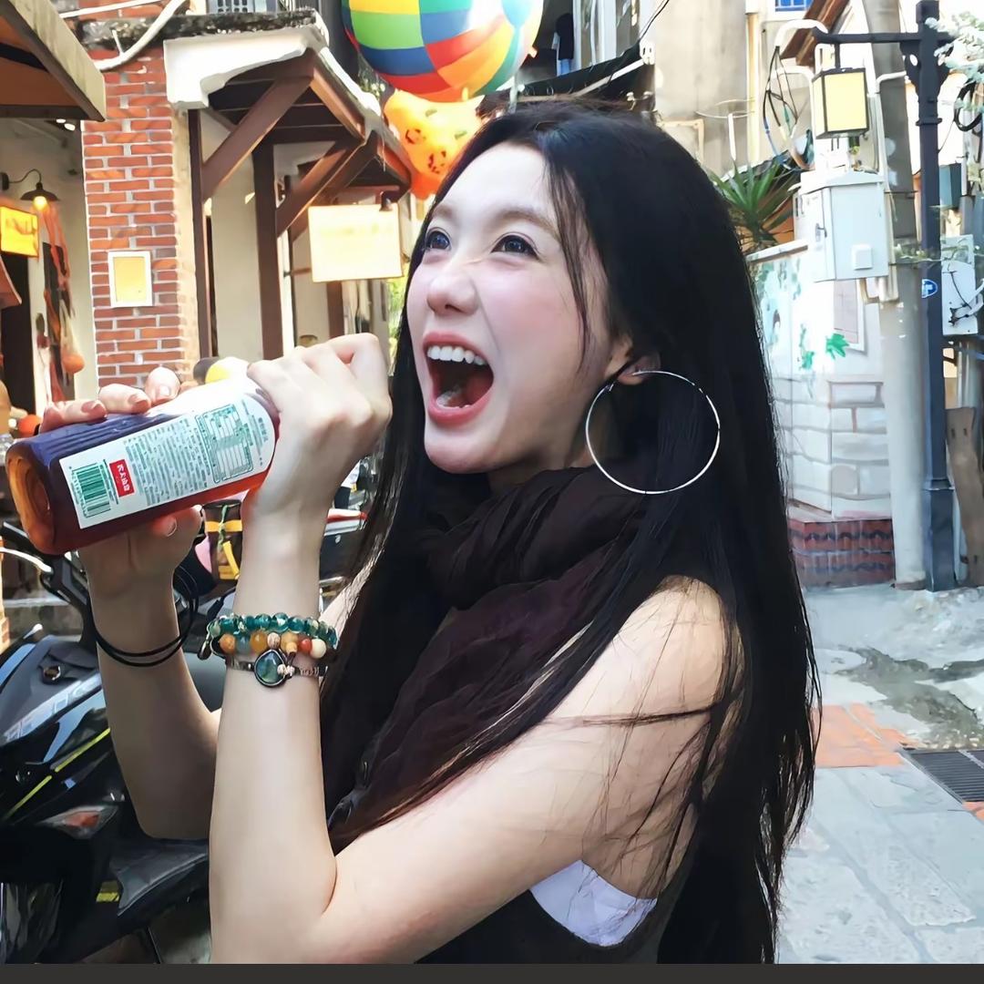 Y..