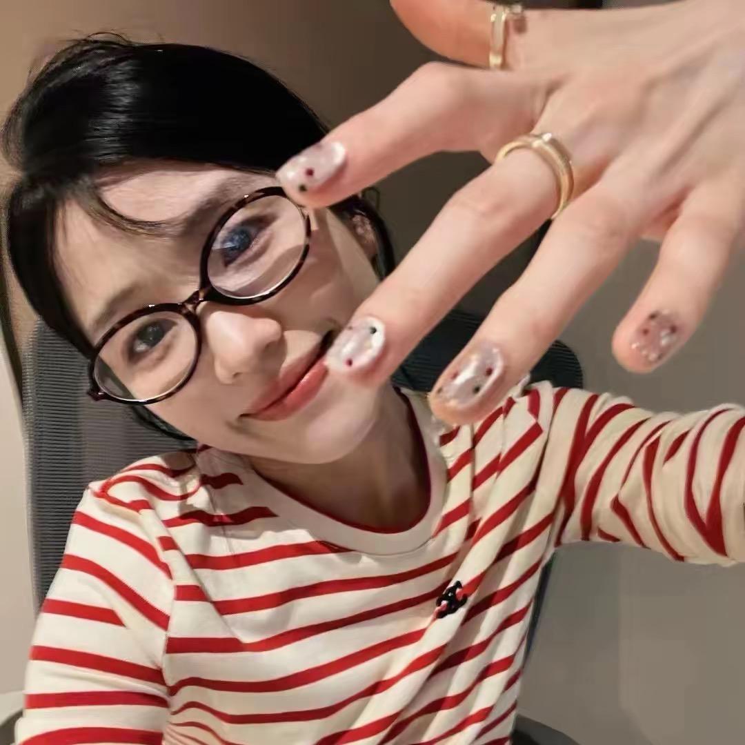 TUGE NAIL兔哥美学（可乐）