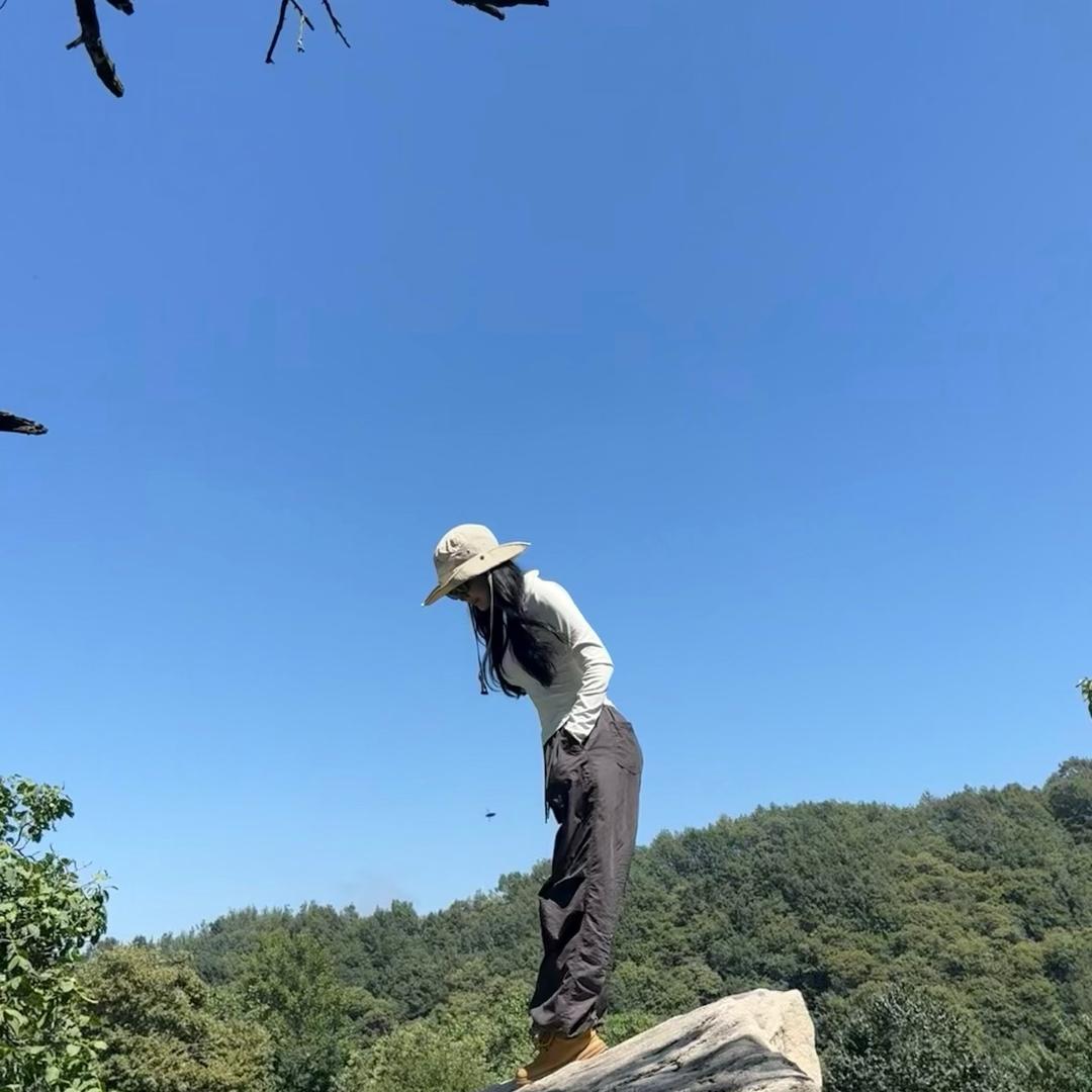 小罗很可爱。