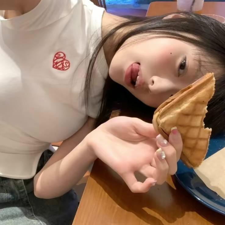 悲伤小魚