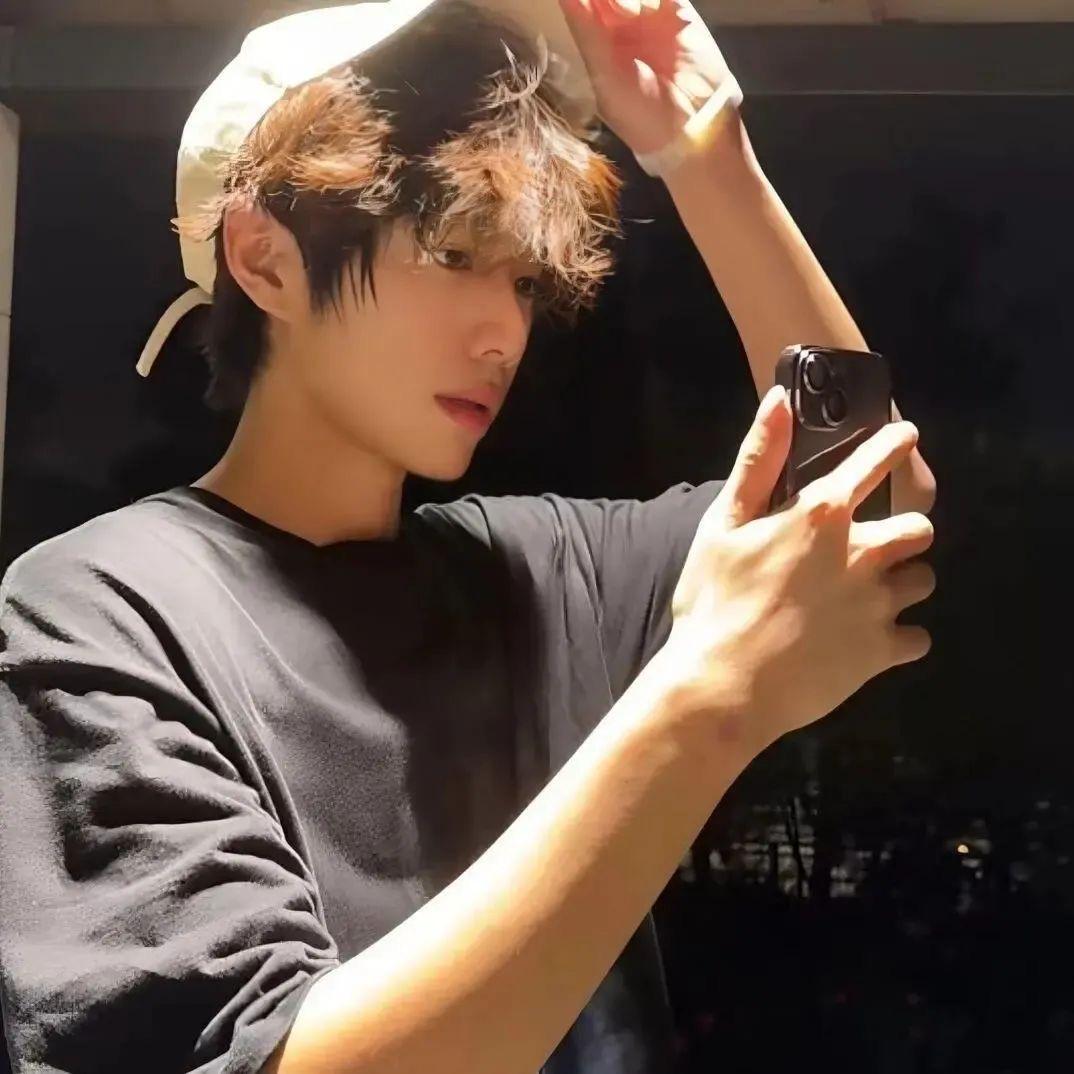 爱喝水蜜桃