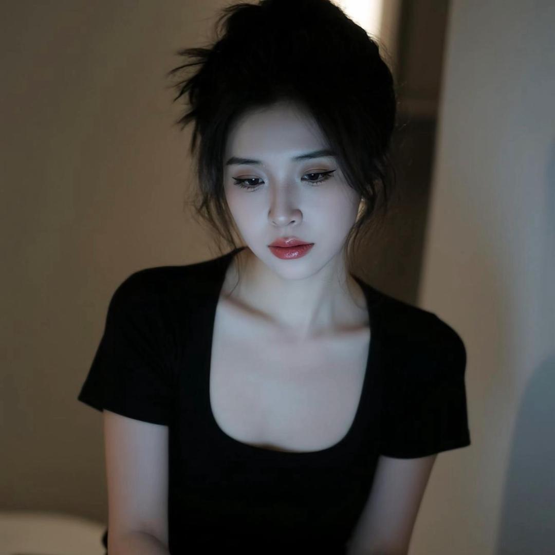 魔仙堡在逃清洁工.💒