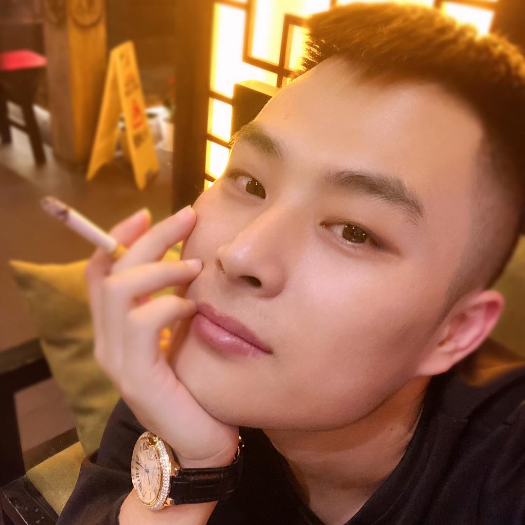 乐创科技折叠屏曲面屏