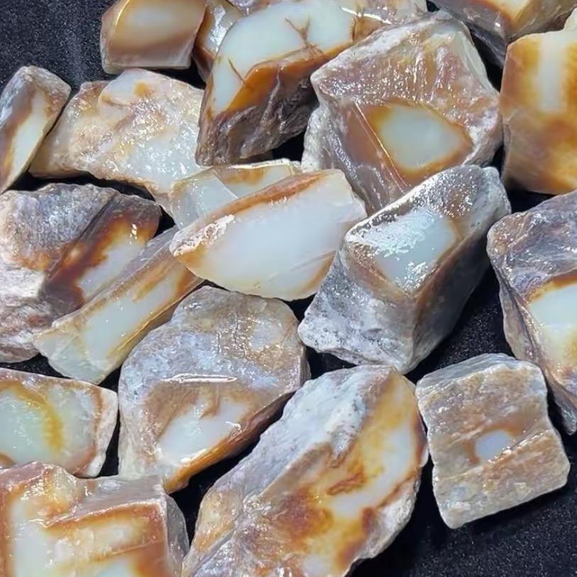 新疆且末料9