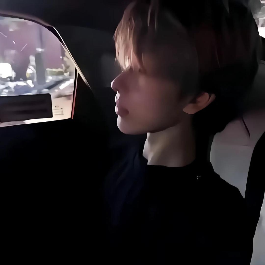凌晨三点半