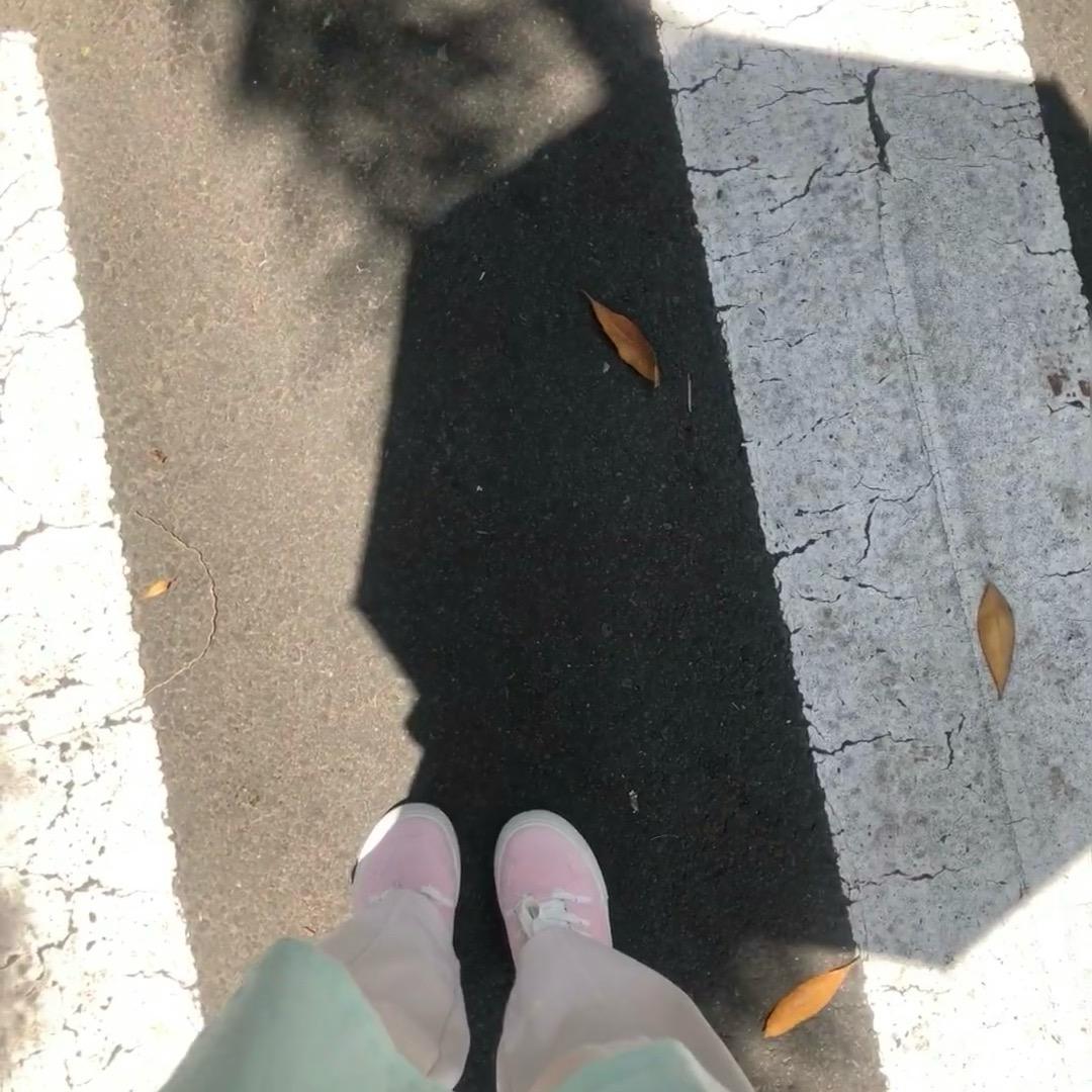 芮..