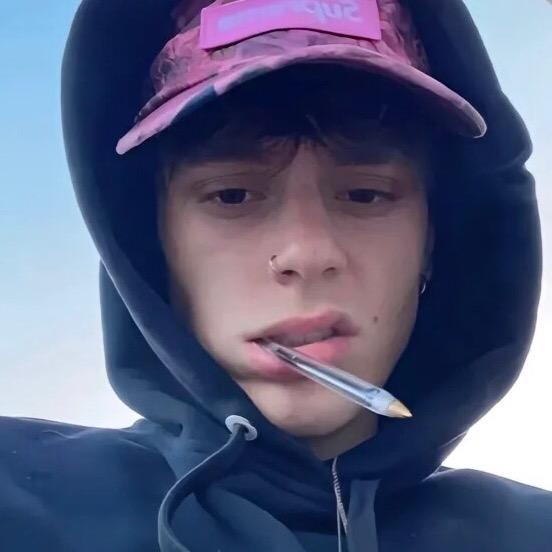 洪cc