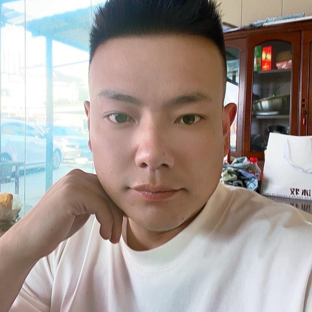 @地主家的傻儿子