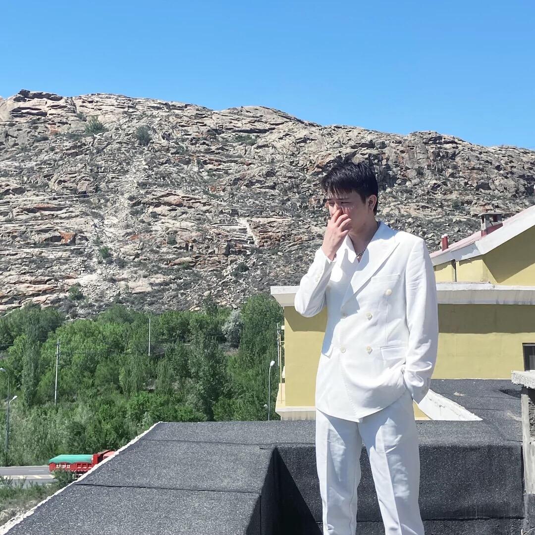 额敏伊缇思美发