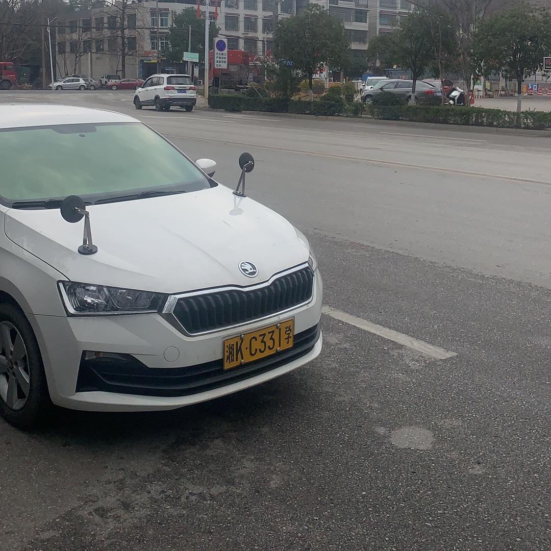 飞鹰驾校志教练