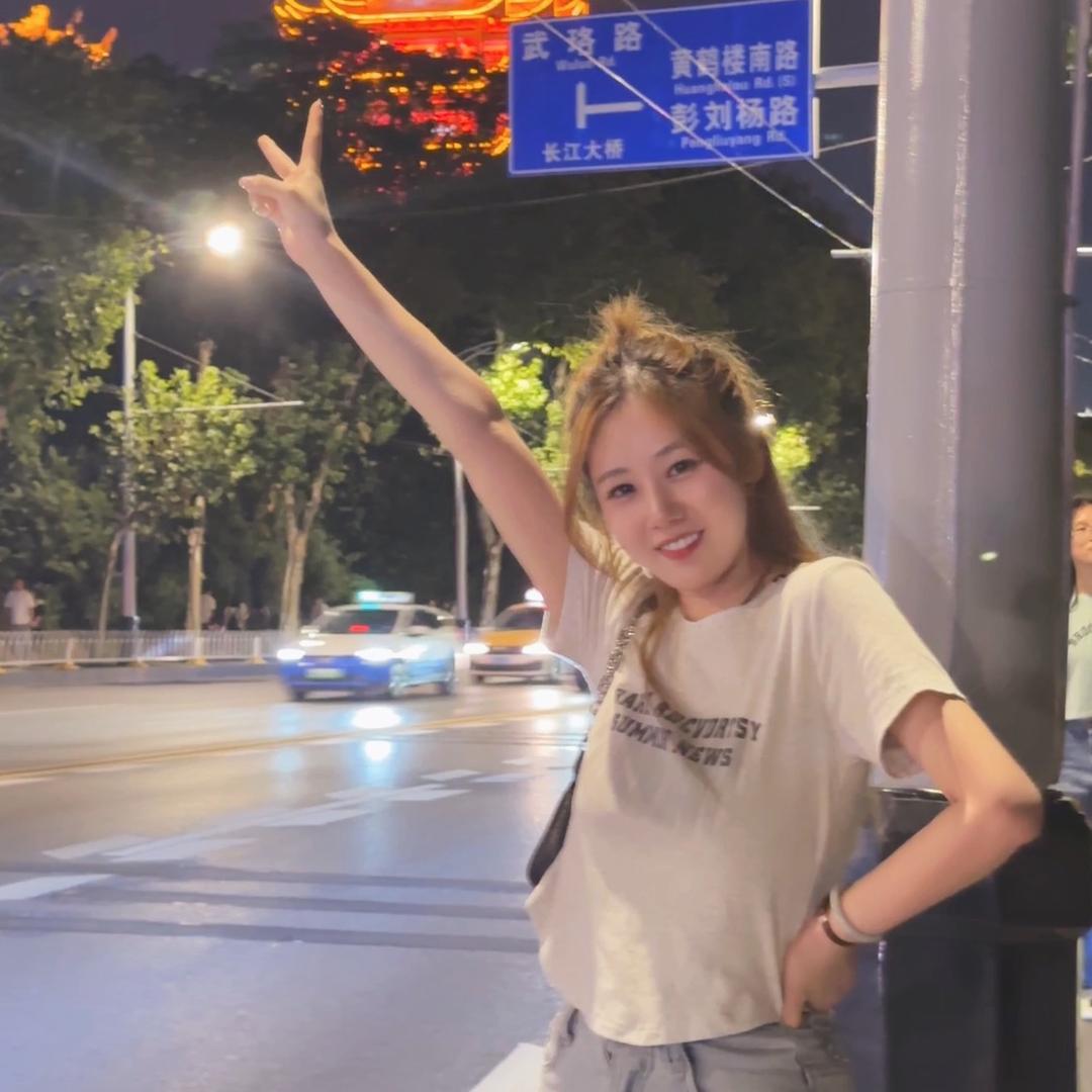 孝感小红娘越越