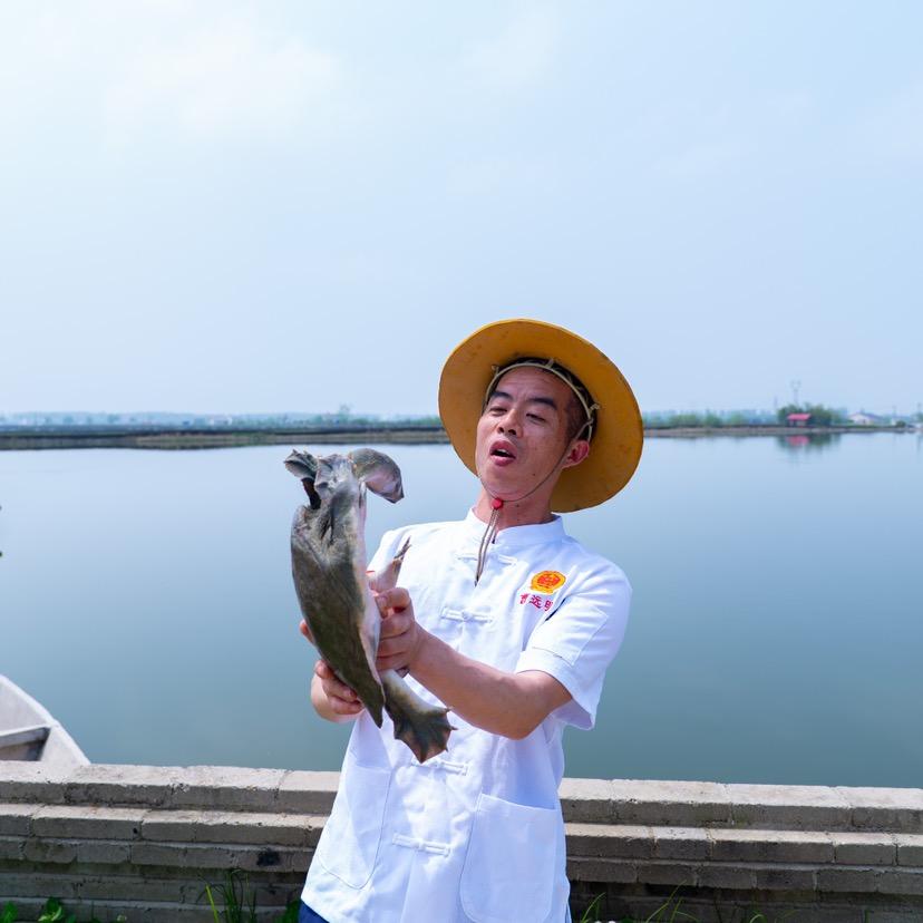 跳跳鱼曹老二