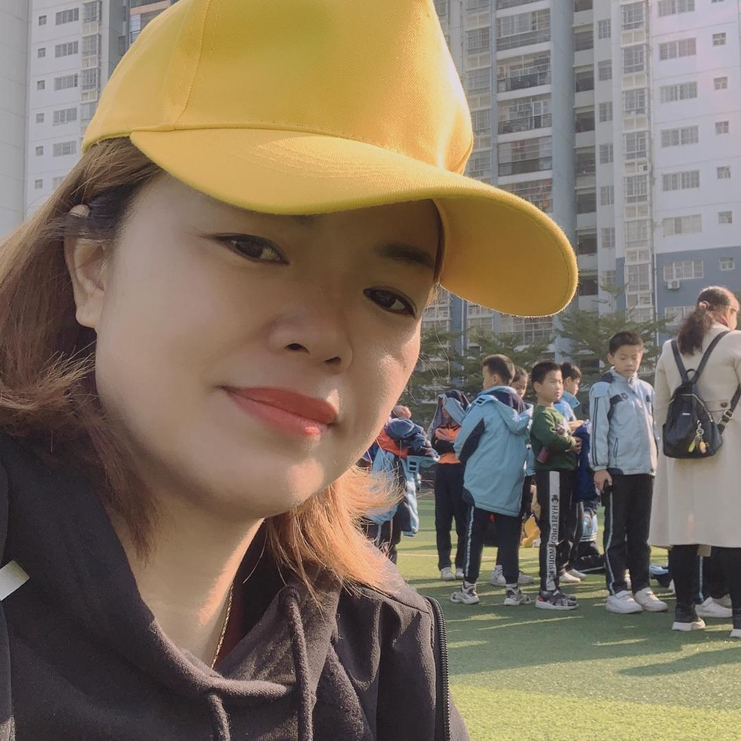 韦敏爱晨跑