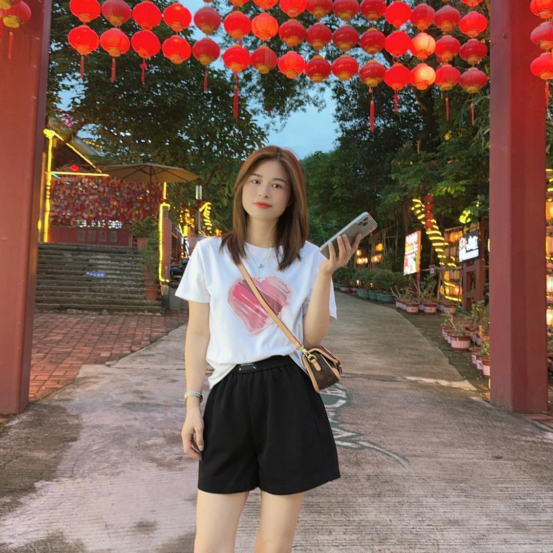 萱萱服饰(苹苹)
