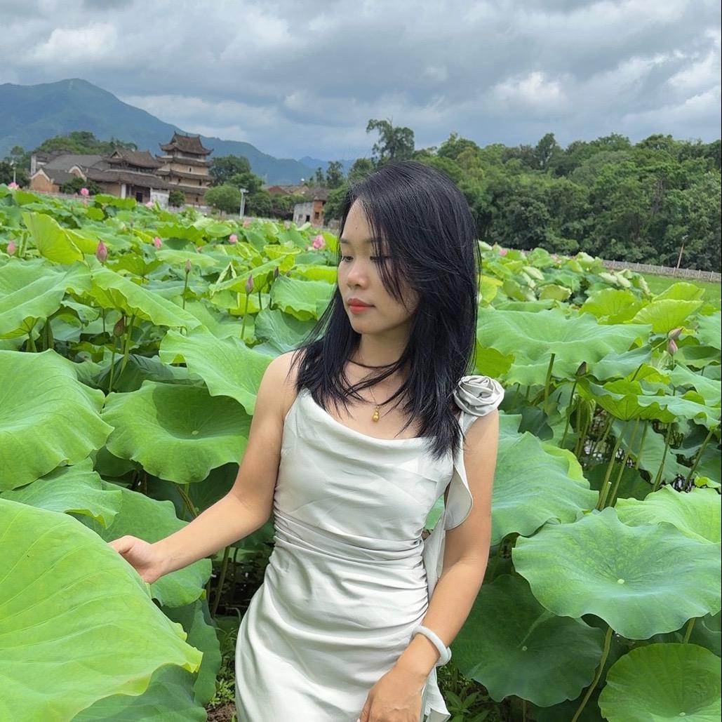 🌸    哇塞何～