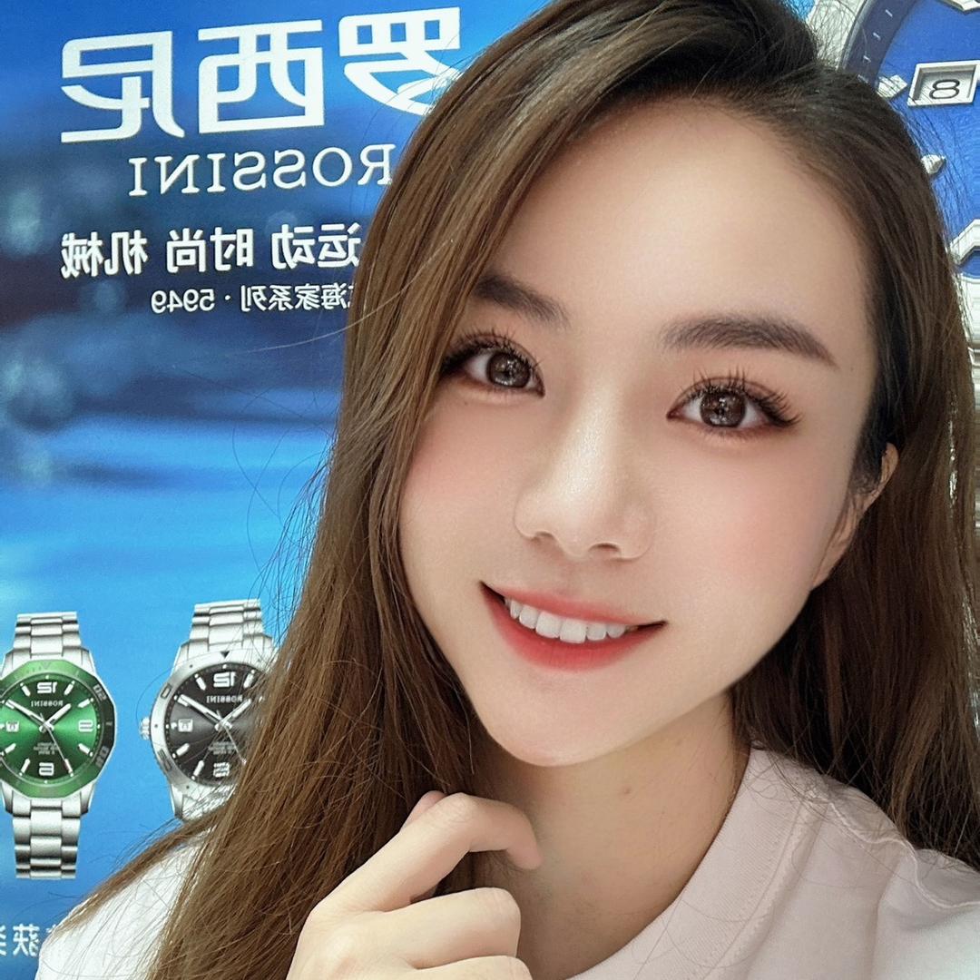 卖手表的小杨娅