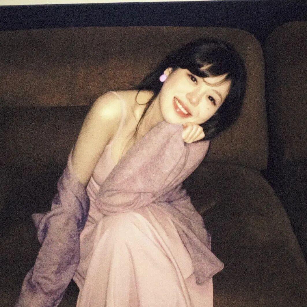 莉莉爱喝冰美式～