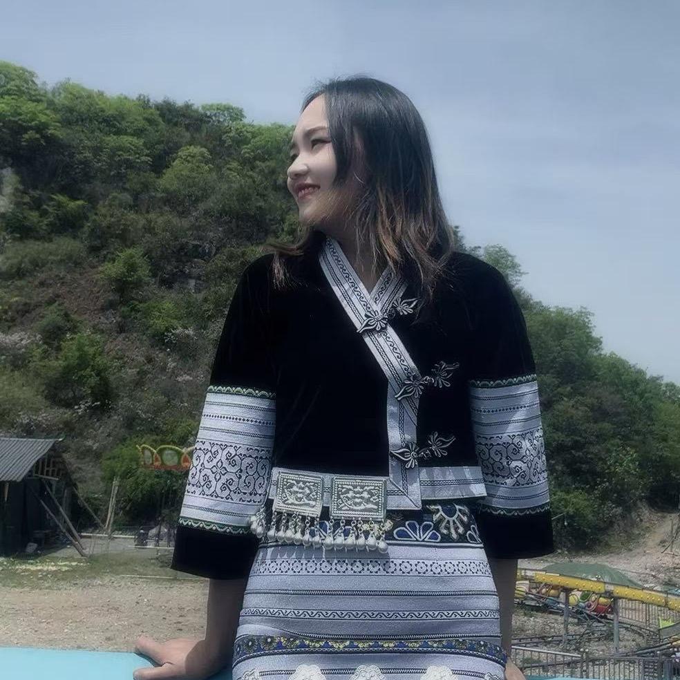 苗家妹子婷婷