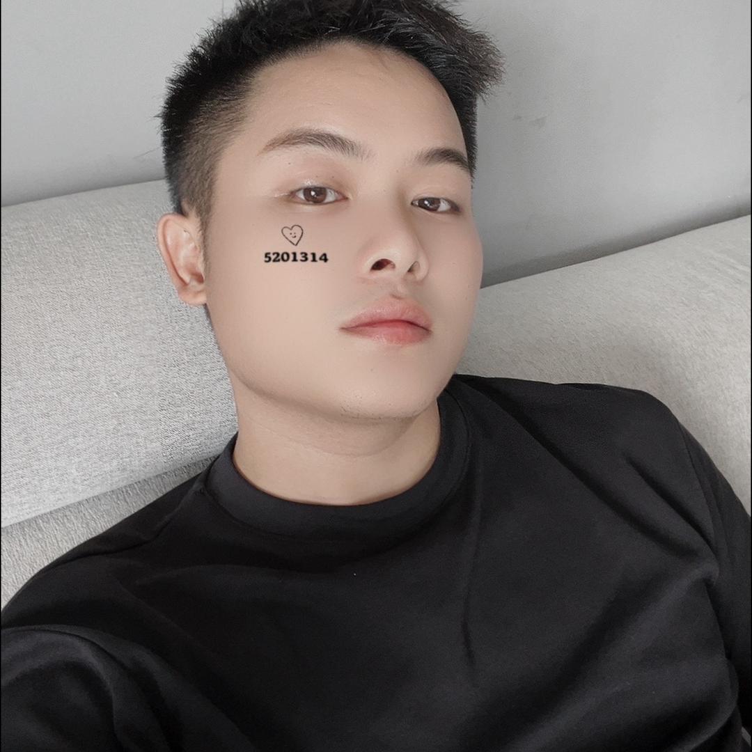 东恰恰、👣💋