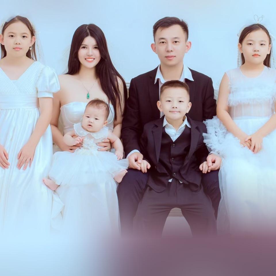 四孩妈很爱吃(每天下午4:07直播）