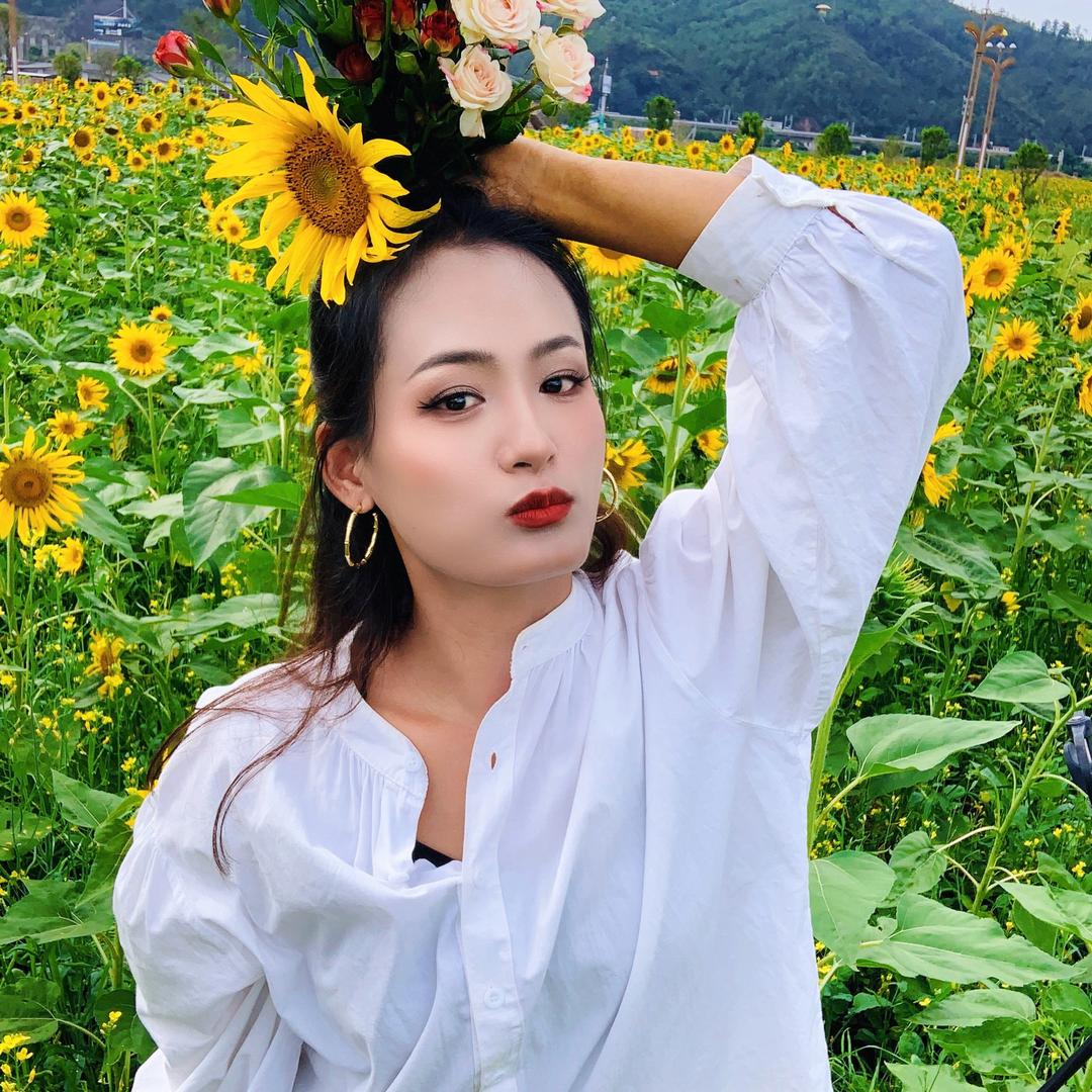 Jelly（融心姐姐）